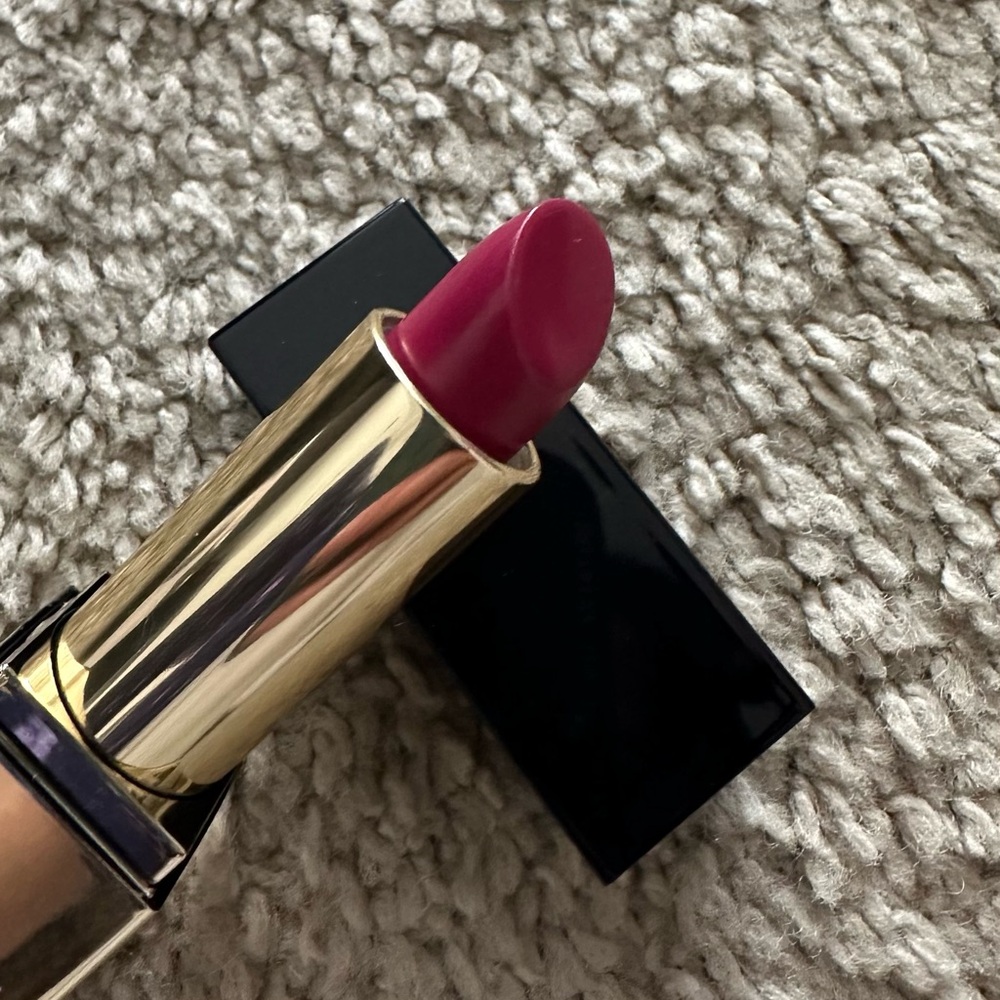 Estee Lauder Luxurious Envy lipstick